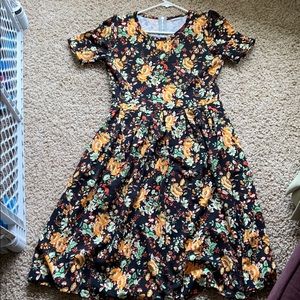 Lularoe Amelia Dress size L